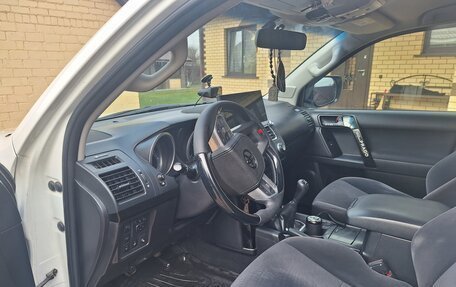 Toyota Land Cruiser Prado 150 рестайлинг 2, 2013 год, 3 450 000 рублей, 13 фотография