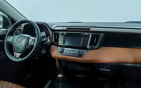 Toyota RAV4, 2015 год, 1 920 000 рублей, 11 фотография