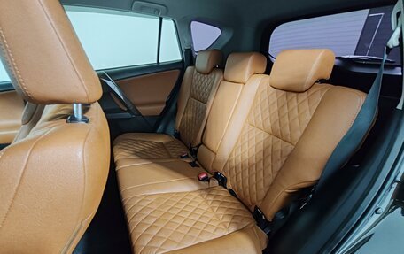 Toyota RAV4, 2015 год, 1 920 000 рублей, 22 фотография