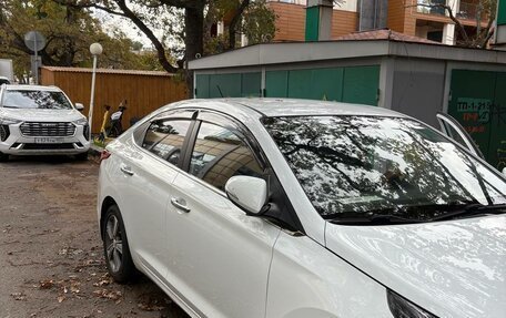 Hyundai Solaris II рестайлинг, 2017 год, 1 200 000 рублей, 5 фотография