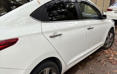 Hyundai Solaris II рестайлинг, 2017 год, 1 200 000 рублей, 10 фотография