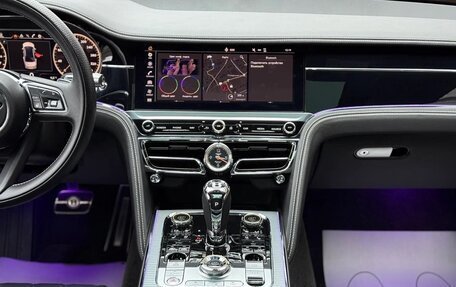 Bentley Flying Spur, 2022 год, 20 900 000 рублей, 4 фотография