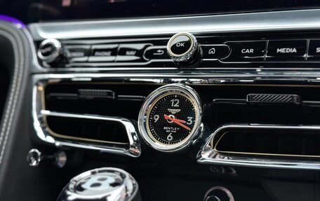 Bentley Flying Spur, 2022 год, 20 900 000 рублей, 29 фотография