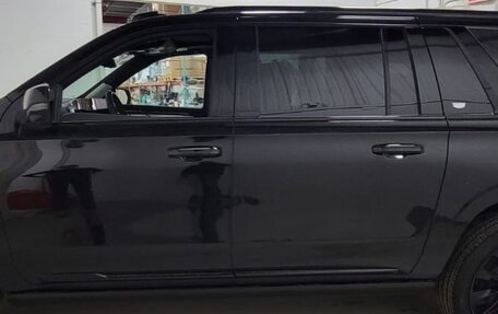 Cadillac Escalade V, 2025 год, 24 590 000 рублей, 15 фотография