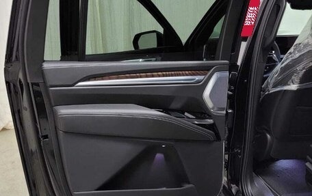 Cadillac Escalade V, 2025 год, 24 590 000 рублей, 18 фотография