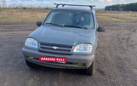 Chevrolet Niva I рестайлинг, 2006 год, 230 000 рублей, 2 фотография