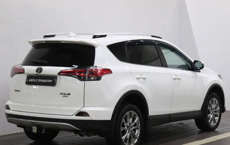 Toyota RAV4, 2018 год, 2 135 000 рублей, 5 фотография