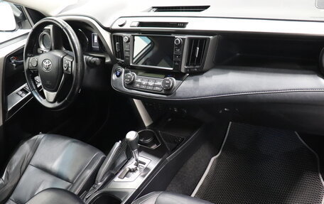 Toyota RAV4, 2018 год, 2 135 000 рублей, 7 фотография