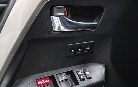 Toyota RAV4, 2018 год, 2 135 000 рублей, 8 фотография