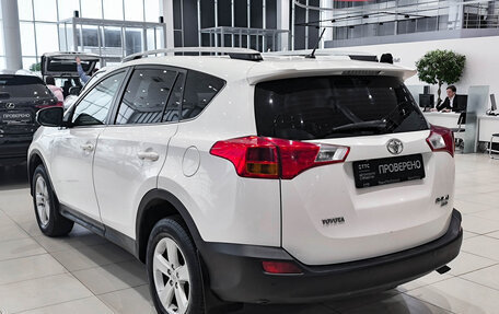 Toyota RAV4, 2014 год, 1 550 000 рублей, 8 фотография