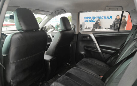 Toyota RAV4, 2014 год, 1 550 000 рублей, 15 фотография