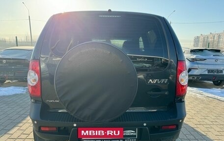 Chevrolet Niva I рестайлинг, 2018 год, 799 000 рублей, 5 фотография