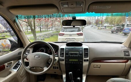 Toyota Land Cruiser Prado 120 рестайлинг, 2006 год, 1 890 000 рублей, 11 фотография