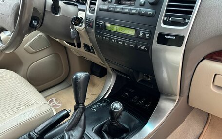 Toyota Land Cruiser Prado 120 рестайлинг, 2006 год, 1 890 000 рублей, 15 фотография