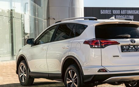 Toyota RAV4, 2019 год, 1 995 000 рублей, 8 фотография