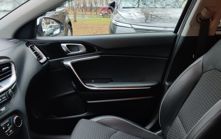 KIA cee'd III, 2019 год, 2 500 000 рублей, 21 фотография