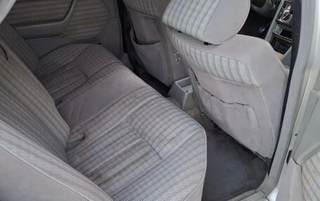 Mercedes-Benz W124, 1990 год, 150 000 рублей, 5 фотография