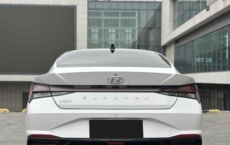 Hyundai Elantra, 2022 год, 1 400 000 рублей, 4 фотография