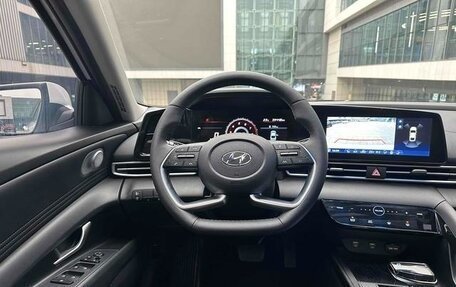 Hyundai Elantra, 2022 год, 1 400 000 рублей, 11 фотография