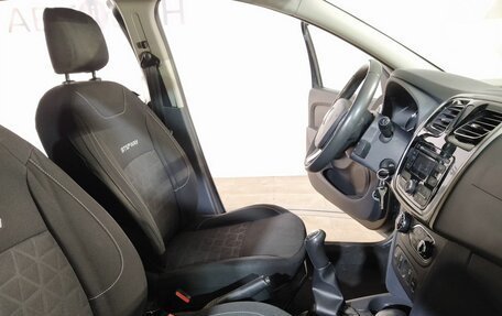 Renault Sandero II рестайлинг, 2015 год, 880 000 рублей, 17 фотография