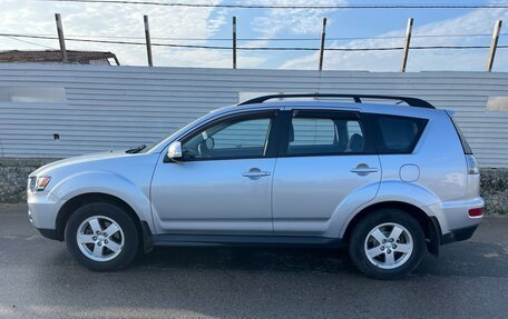 Mitsubishi Outlander III рестайлинг 3, 2011 год, 1 200 000 рублей, 7 фотография