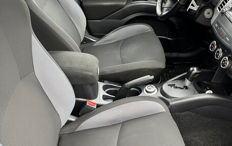 Mitsubishi Outlander III рестайлинг 3, 2011 год, 1 200 000 рублей, 19 фотография