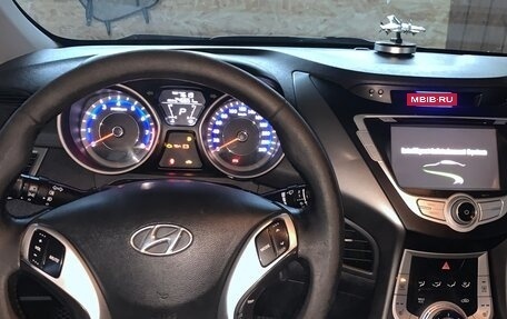 Hyundai Elantra V, 2012 год, 1 100 000 рублей, 5 фотография