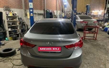 Hyundai Elantra V, 2012 год, 1 100 000 рублей, 4 фотография