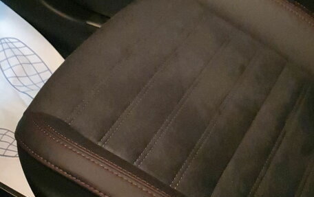 Mitsubishi Outlander III рестайлинг 3, 2020 год, 2 200 000 рублей, 19 фотография