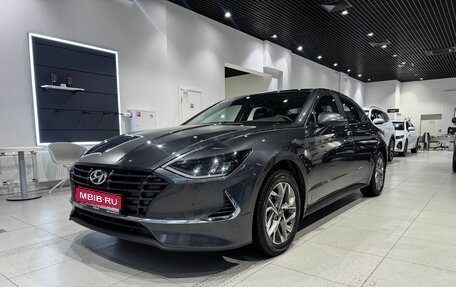 Hyundai Sonata VIII, 2020 год, 2 350 000 рублей, 1 фотография