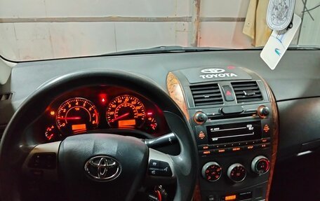 Toyota Corolla, 2011 год, 1 550 000 рублей, 9 фотография