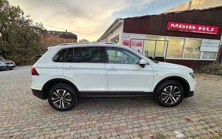 Volkswagen Tiguan II, 2019 год, 3 200 000 рублей, 1 фотография