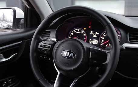 KIA Rio IV, 2017 год, 1 345 000 рублей, 6 фотография