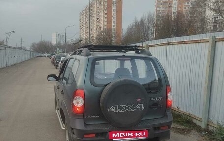 Chevrolet Niva I рестайлинг, 2011 год, 850 000 рублей, 3 фотография