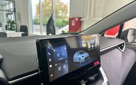 Toyota Corolla, 2023 год, 3 290 000 рублей, 12 фотография