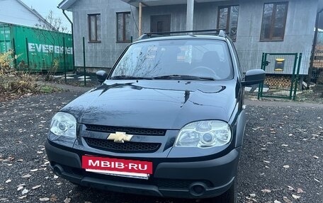 Chevrolet Niva I рестайлинг, 2013 год, 650 000 рублей, 2 фотография