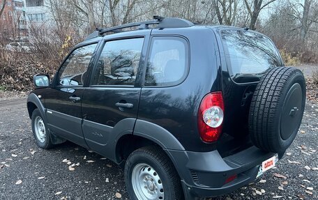 Chevrolet Niva I рестайлинг, 2013 год, 650 000 рублей, 5 фотография