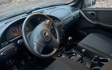 Chevrolet Niva I рестайлинг, 2013 год, 650 000 рублей, 17 фотография