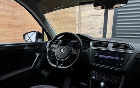 Volkswagen Tiguan II, 2017 год, 2 199 000 рублей, 7 фотография