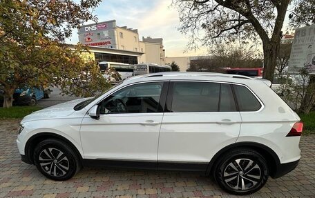 Volkswagen Tiguan II, 2019 год, 3 200 000 рублей, 4 фотография