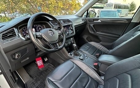 Volkswagen Tiguan II, 2019 год, 3 200 000 рублей, 17 фотография