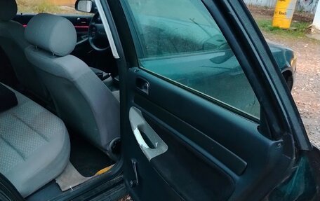 Audi A4, 1995 год, 240 000 рублей, 11 фотография