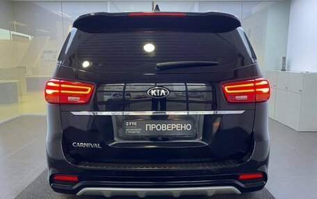 KIA Carnival III, 2019 год, 2 730 000 рублей, 7 фотография