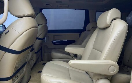 KIA Carnival III, 2019 год, 2 730 000 рублей, 15 фотография