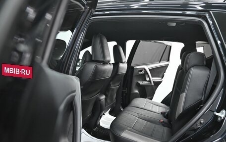 Toyota RAV4, 2019 год, 2 235 000 рублей, 18 фотография