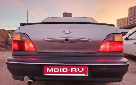 Daewoo Nexia I рестайлинг, 2001 год, 245 000 рублей, 13 фотография