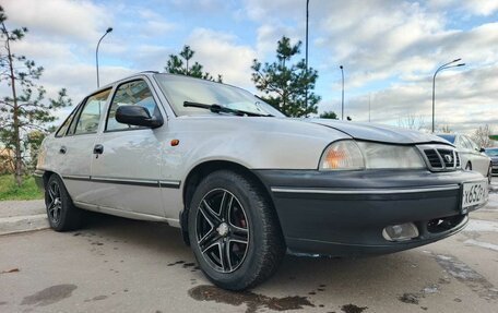 Daewoo Nexia I рестайлинг, 2001 год, 245 000 рублей, 24 фотография