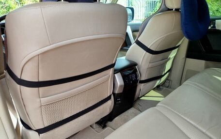 Toyota Land Cruiser Prado 150 рестайлинг 2, 2012 год, 3 479 000 рублей, 5 фотография