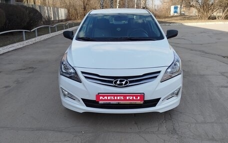 Hyundai Solaris II рестайлинг, 2016 год, 1 020 000 рублей, 5 фотография