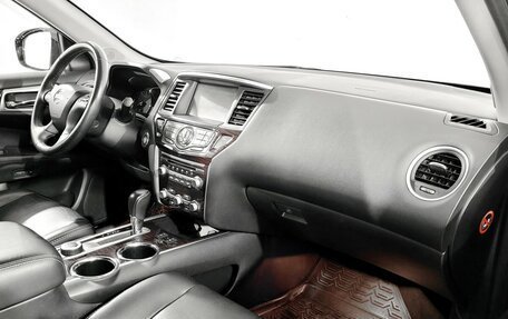 Nissan Pathfinder, 2015 год, 1 620 000 рублей, 12 фотография